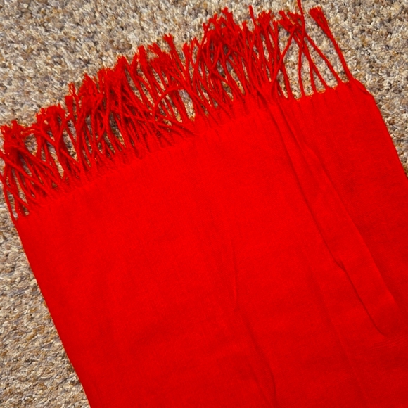 Scarf with Fringe - Picture 5 of 7